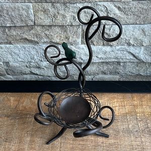 Decorative birds nest